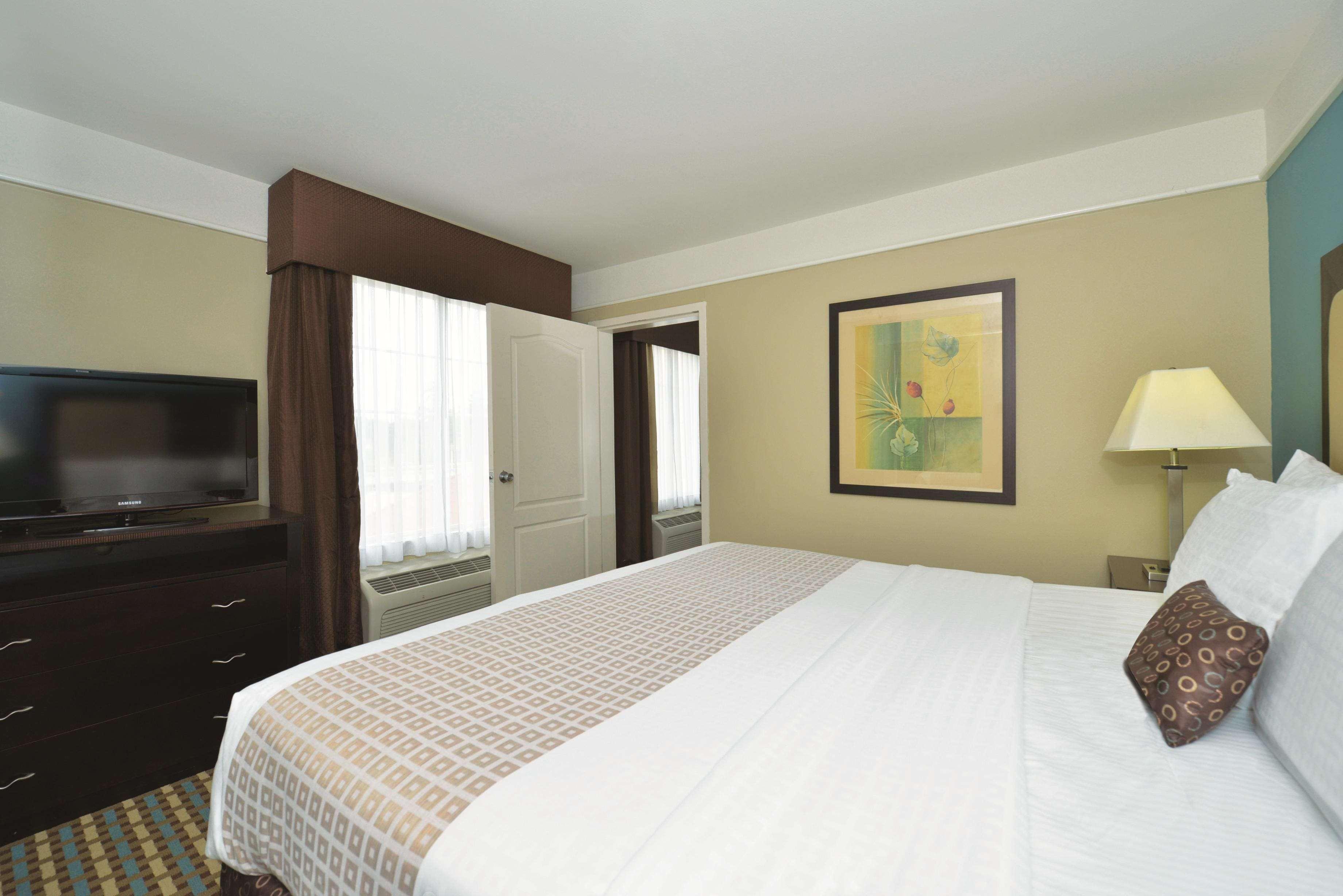 La Quinta By Wyndham Savannah Airport - Pooler Exterior photo